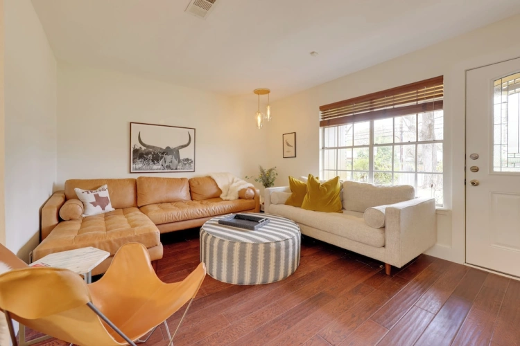2 Bedrooms Cottage