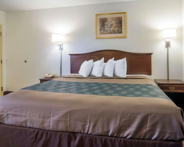 Econo Lodge Saint Albans