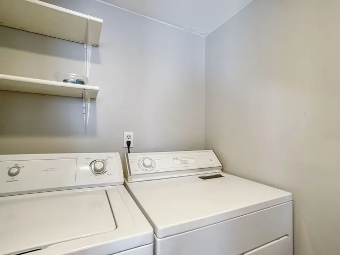 Southwest Splendor 2BR Tempe Townhome