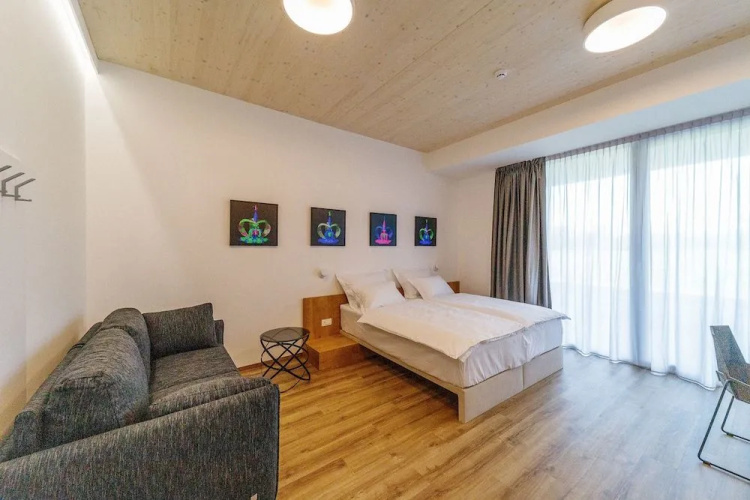 Wud Hotel