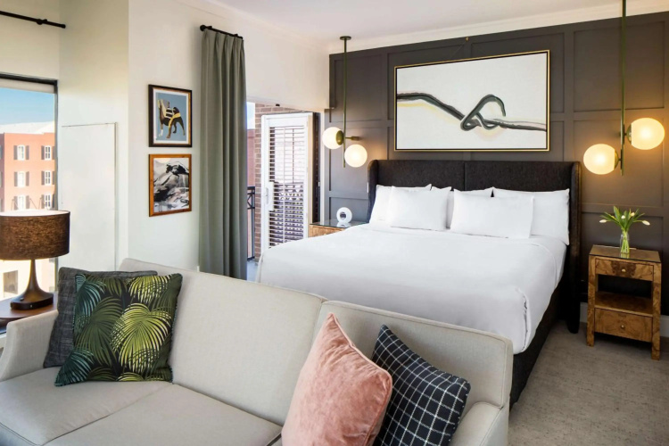 Andaz Savannah, By Hyatt