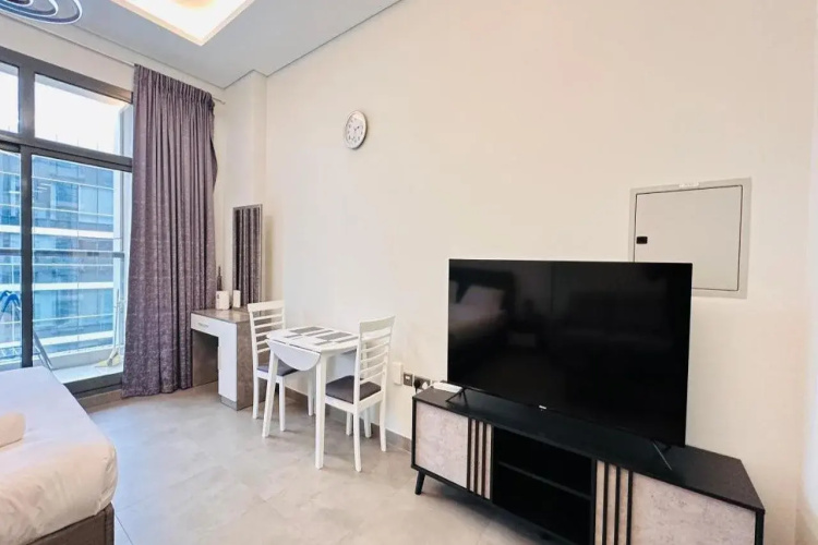 Spacious Studio Apartment Palm View with Big Balcony Free Parking by Belvilla
