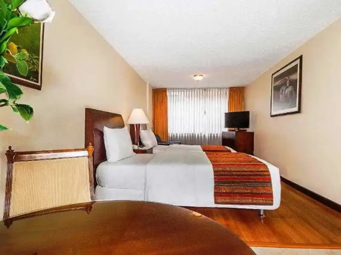 Hotel 51 Plaza