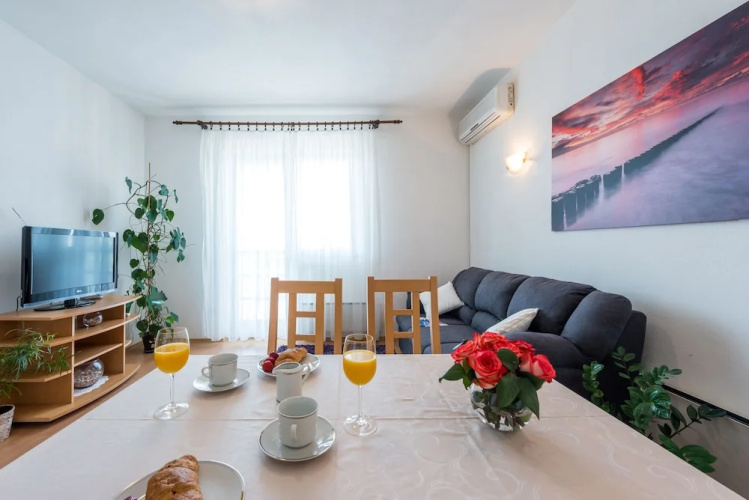 Apartment Lena
