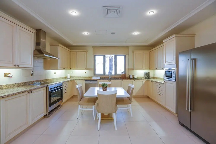 Kennedy Towers - Signature Frond L - Image 8