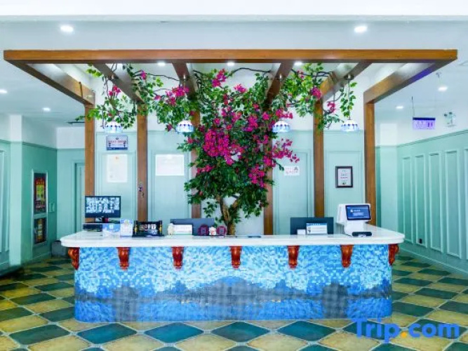 Jin Jin Holiday Hotel