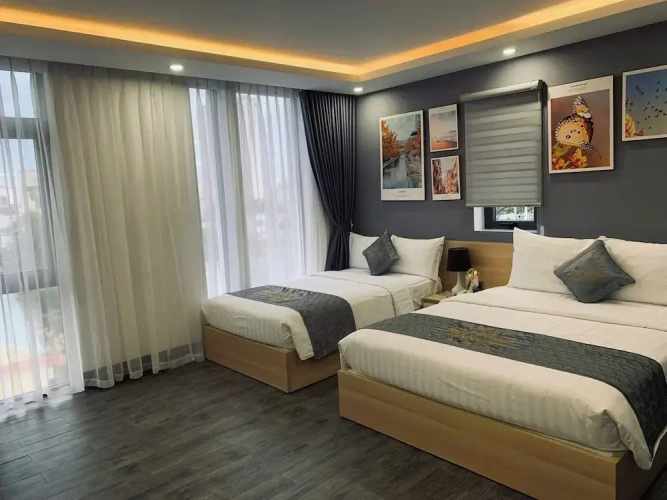 Deluxe Double room with city view