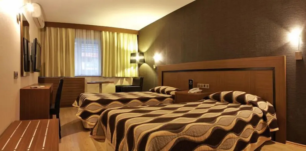 Susuzlu Hotel
