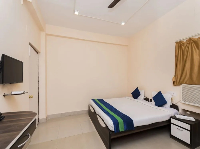 OYO 8998 Hotel Aayash