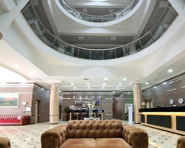 West Shine Hotel