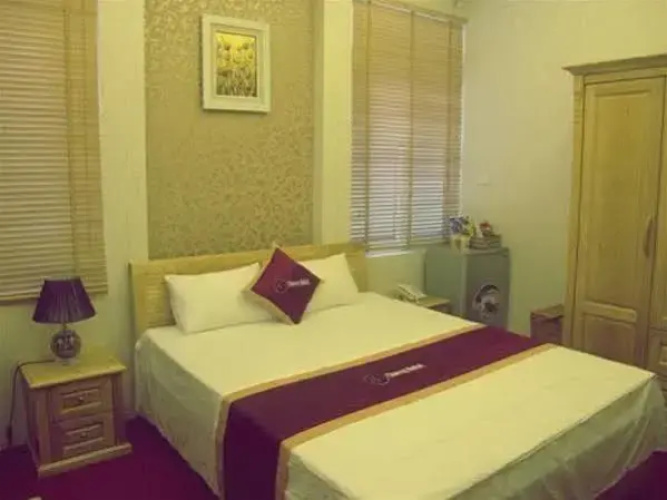 Cherry Hotel