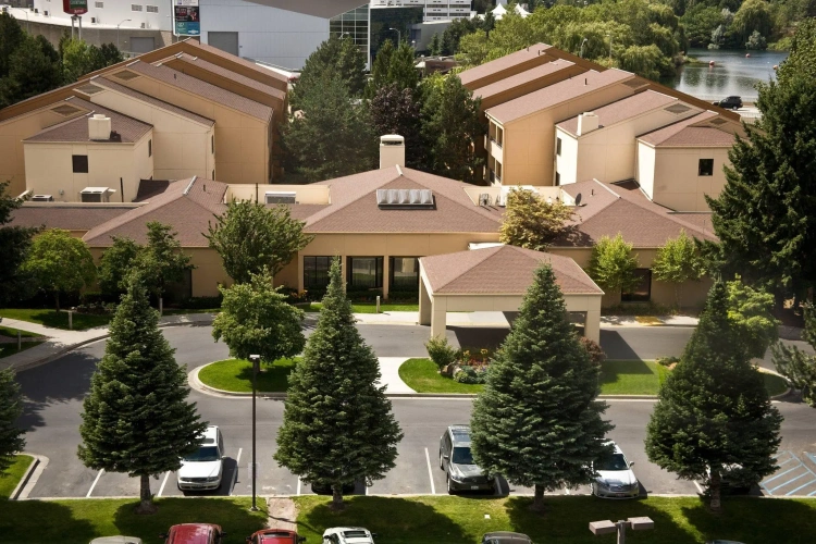 1 Bedroom Quadruple Suite