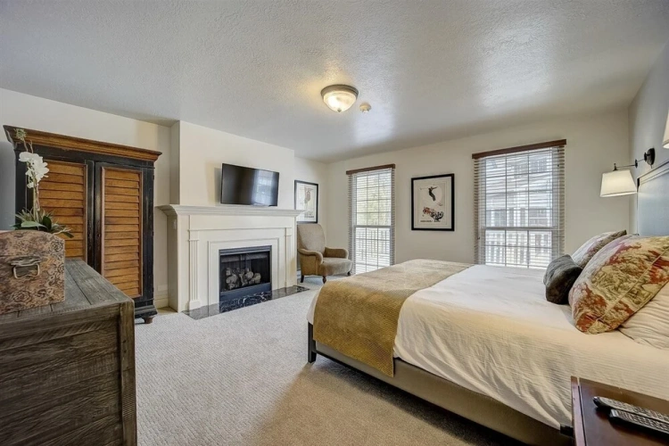 3 Bedrooms Cottage