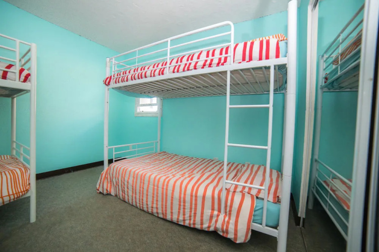 ITH Zoo Hostel San Diego