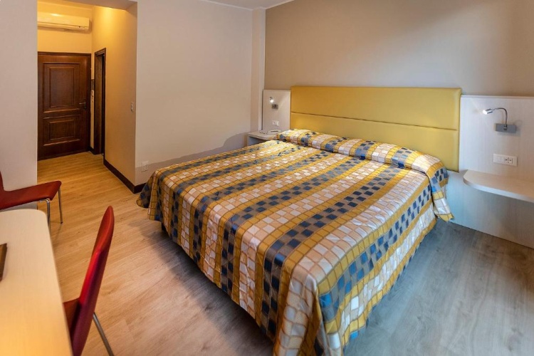 Standard Double room with garden view