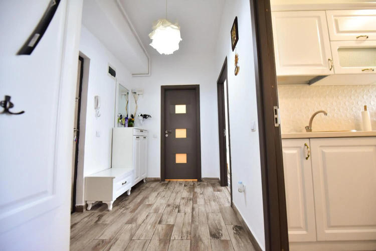 Mountain View Apartment