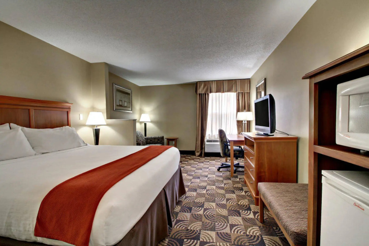 Holiday Inn Express Hurricane by IHG