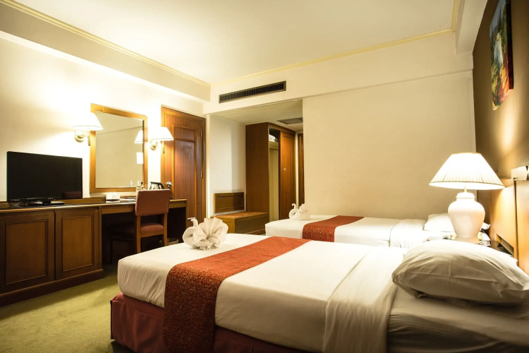 Songphanburi Hotel