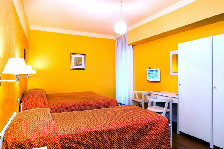 Hotel Diana
