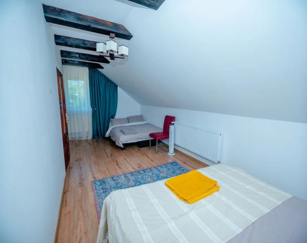 House - Sleeps up to 11, hot tub & Free Parking