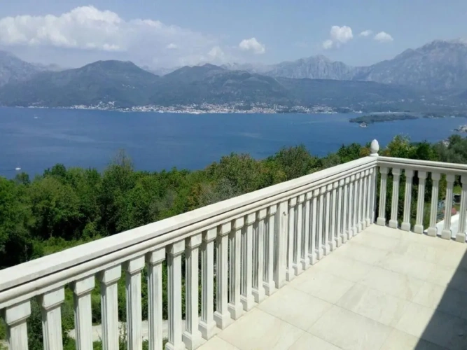 Studio with balcony and with sea view