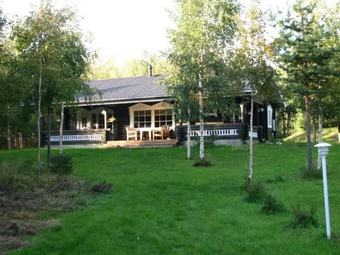 3 Bedrooms Cottage