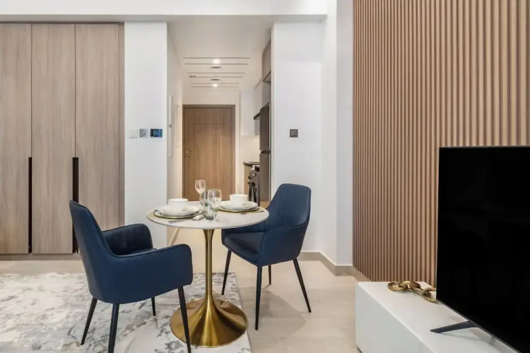 Elegant studio in Me Do Re Tower