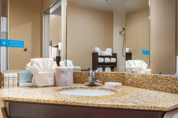Hampton Inn Columbus-West