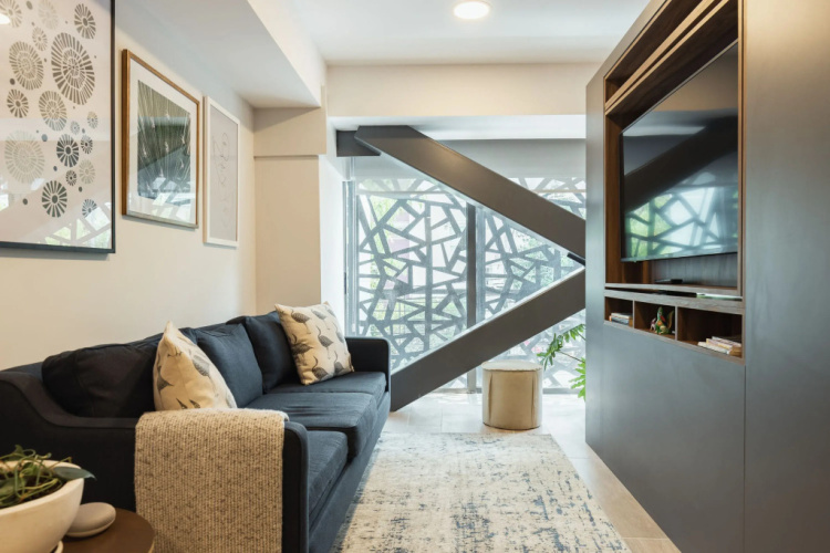 Casai Roma | 2 BR | Chic Apartment