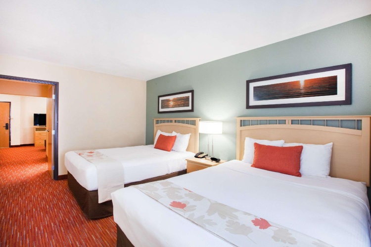 1 Bedroom Quadruple Suite