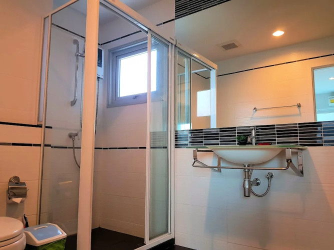 1BR Centric Sea 115 With Infinity Pool