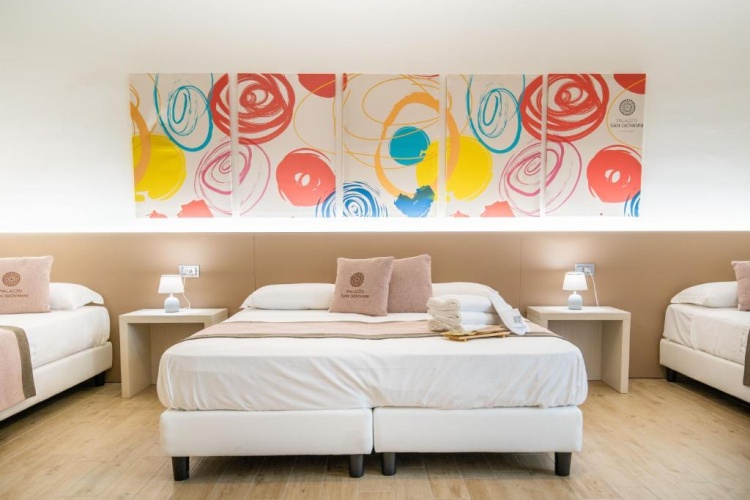 Deluxe Quadruple room