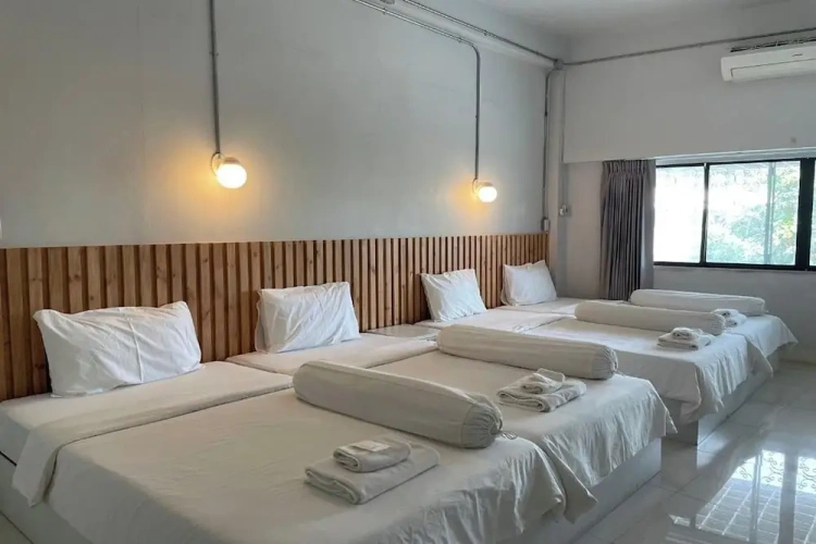 Standard Quadruple room