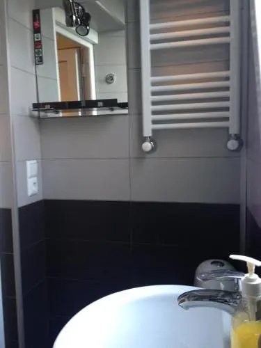 Nika7 Guest House