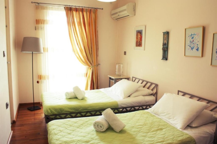 Standard Twin room with balcony