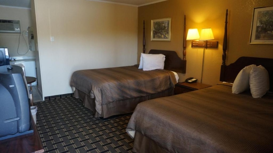 Standard Quadruple room