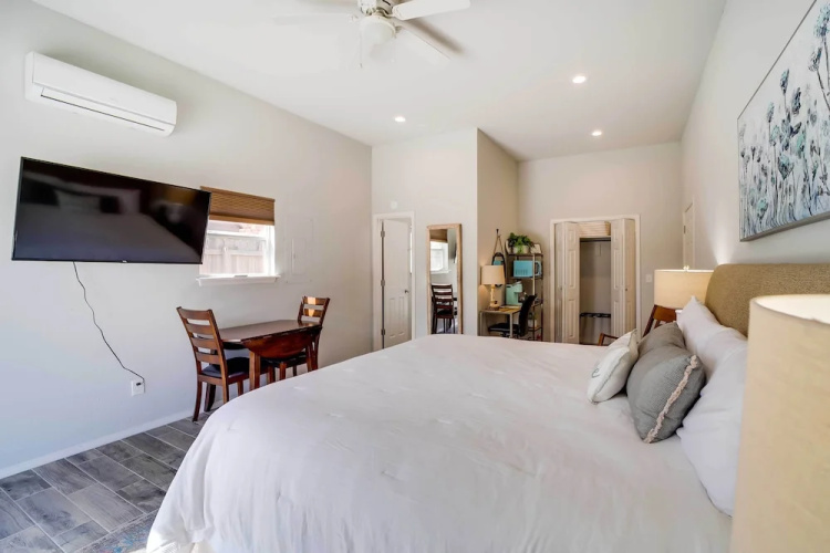 Tulsa Vacation Home ~ 3 Mi To Downtown - Tulsa, OK