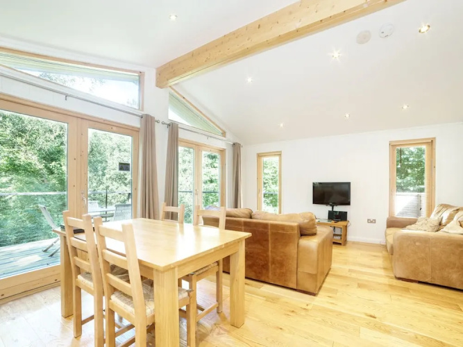 1 Streamside, Looe