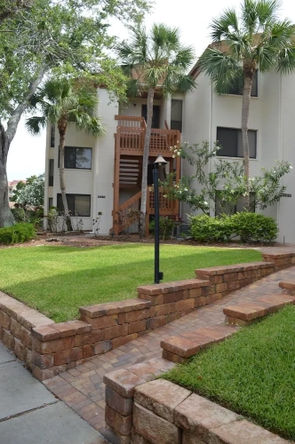 2 Bedrooms Comfort room with bay view