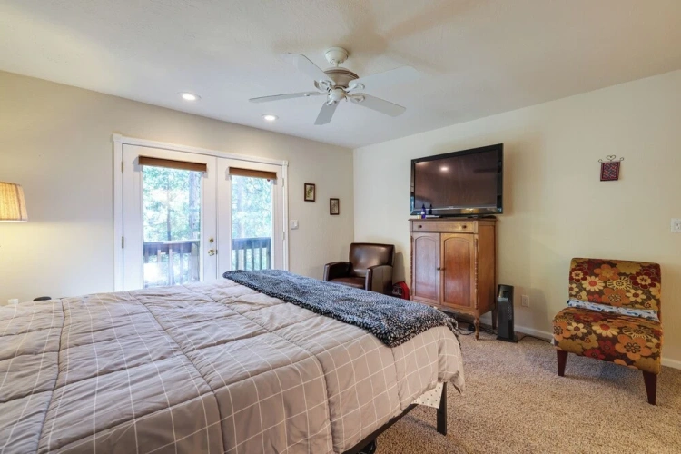 3 Bedrooms Cottage