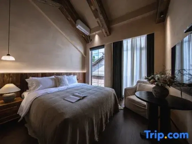 2 Bedrooms Classic Double Suite