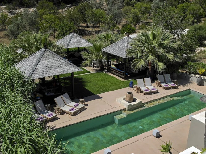 The Giri Residence