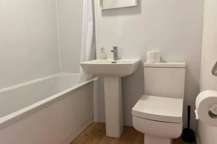 Modern 1 Bed Apartment - Leafy Chorlton Suburbs