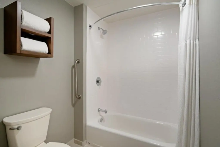 2 Bedrooms Sextuple Suite