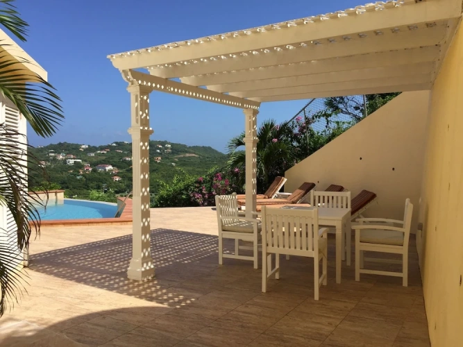 2 Bedrooms Luxury Apartment with ocean view