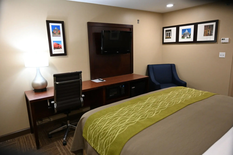 Comfort Inn