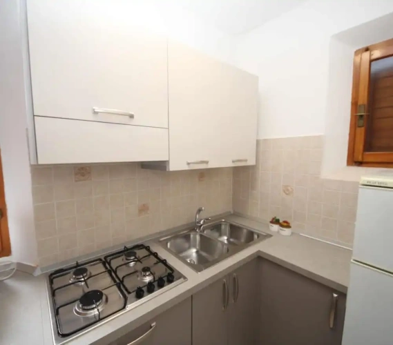 3 Bedrooms Apartment with garden view
