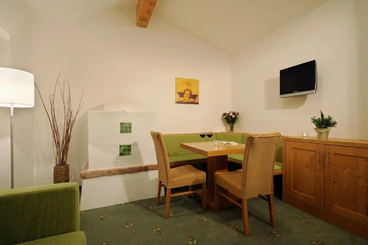 1 Bedroom Double Suite