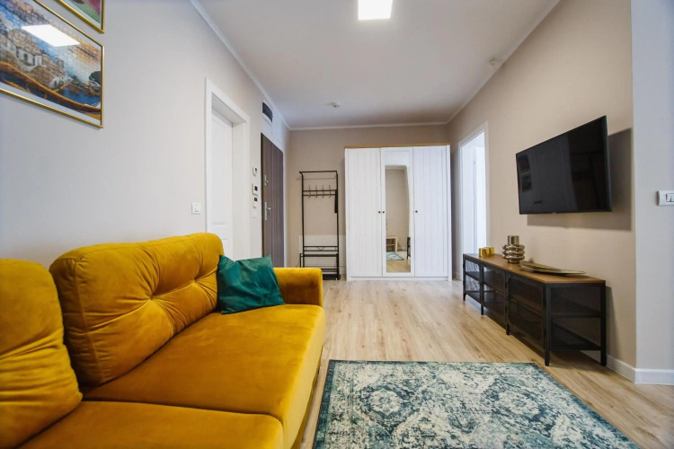 Light and Color at West Residence