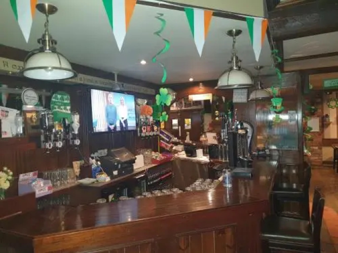 Vals Bar And Bistro